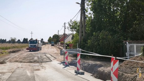 Még két hétig marad a zárás a Nagyszombati utca Aranybulla sétány és Zsolnai út közötti szakaszán